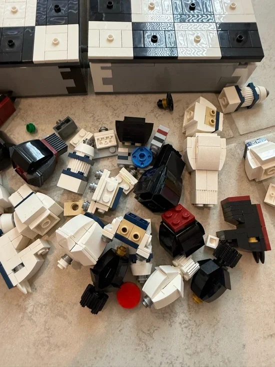 LEGO Chess/Checkers- Incomplete - Picture 2 of 7